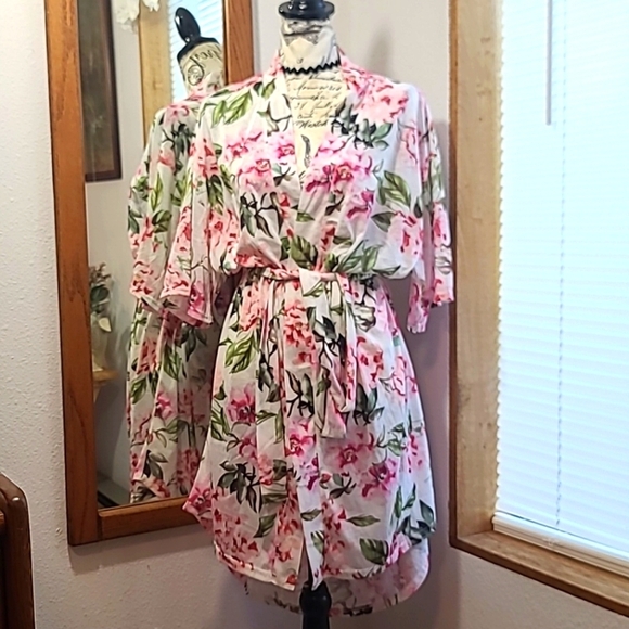 Show Me Your MuMu Other - Mumu floral poly knit tie waist robe